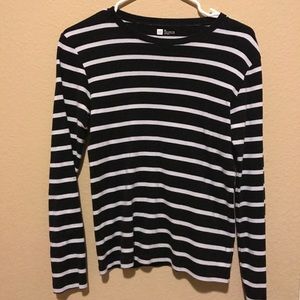 gap black and white striped favorite